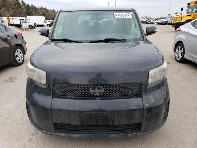 JTLKE50E481040157 - 2008 TOYOTA SCION XB BLACK photo 5