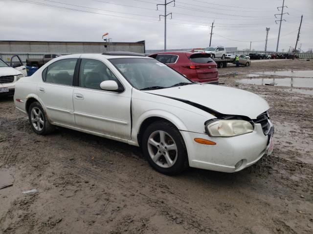 JN1CA31A61T319179 - 2001 NISSAN MAXIMA GXE WHITE photo 4