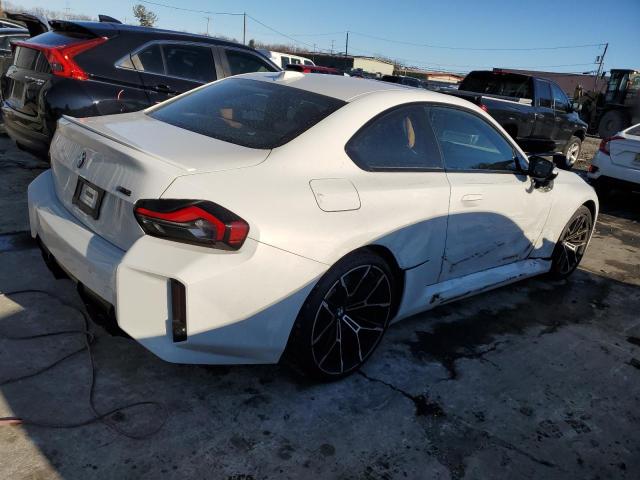 3MF13DM05R8E79951 - 2024 BMW M2 WHITE photo 3