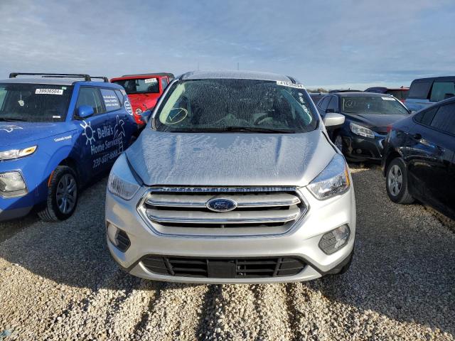 1FMCU0GD0KUB48151 - 2019 FORD ESCAPE SE SILVER photo 5