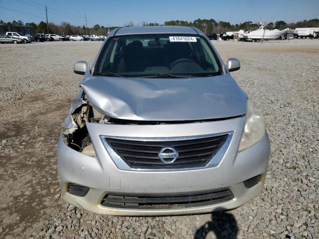 3N1CN7AP5EL839271 - 2014 NISSAN VERSA S SILVER photo 5