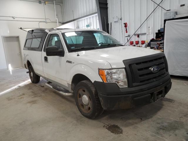 1FTMF1CW2AKA73432 - 2010 FORD F150 WHITE photo 4