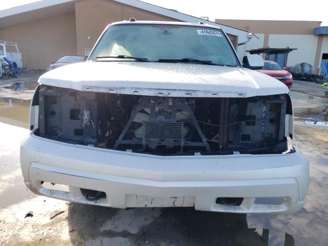 3GYEK62N84G214726 - 2004 CADILLAC ESCALADE EXT WHITE photo 5