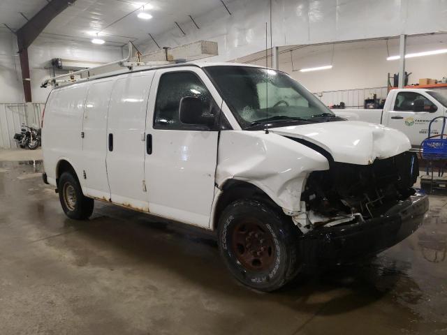 1GCWGFCG9E1123735 - 2014 CHEVROLET EXPRESS G2 WHITE photo 4