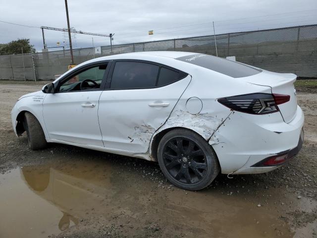 5NPD74LF1KH435930 - 2019 HYUNDAI ELANTRA SE WHITE photo 2