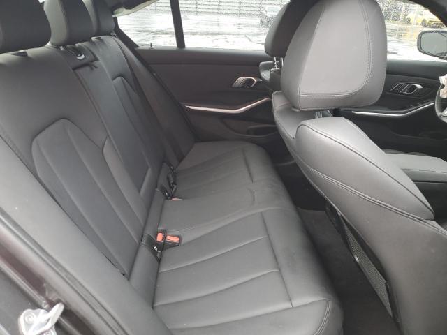 WBA5R7C53KAJ82766 - 2019 BMW 330XI Gris photo 10