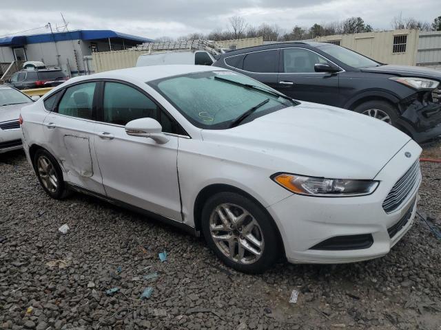 3FA6P0H76ER393782 - 2014 FORD FUSION SE WHITE photo 4