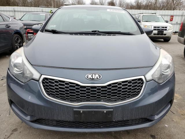 KNAFK4A68G5611483 - 2016 KIA FORTE LX GRAY photo 5