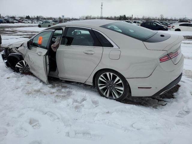 3LN6L5F99KR602625 - 2019 LINCOLN MKZ RESERVE II BEIGE photo 2