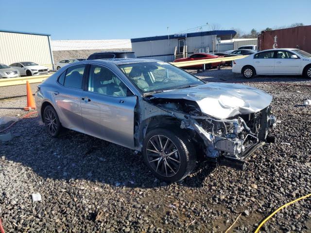 4T1T11AK8RU872721 - 2024 TOYOTA CAMRY SE NIGHT SHADE SILVER photo 4