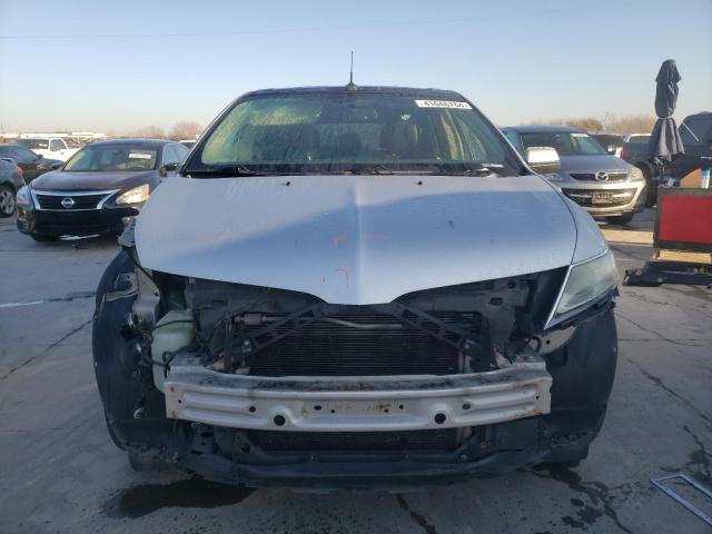 2LMDJ6JK2BBJ28906 - 2011 LINCOLN MKX SILVER photo 5