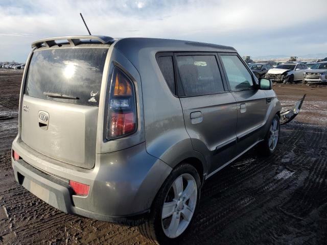 KNDJT2A24A7046303 - 2010 KIA SOUL + SILVER photo 3