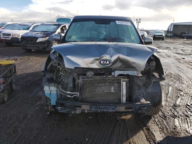 KNDJT2A24A7046303 - 2010 KIA SOUL + SILVER photo 5