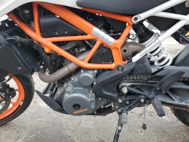 MD2JPJ402LC269324 - 2020 KTM 390 DUKE TWO TONE photo 7