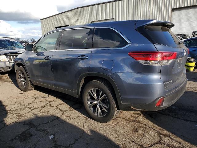 5TDZARFH7HS024455 - 2017 TOYOTA HIGHLANDER LE BLUE photo 2