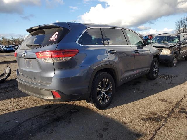 5TDZARFH7HS024455 - 2017 TOYOTA HIGHLANDER LE BLUE photo 3