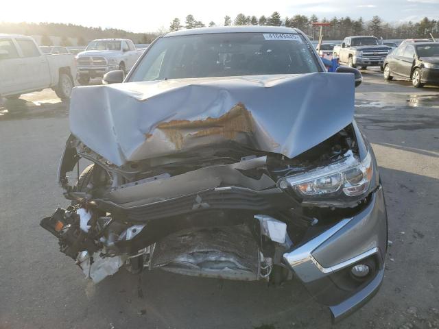 JA4AR3AU7HZ032488 - 2017 MITSUBISHI OUTLANDER ES GRAY photo 5