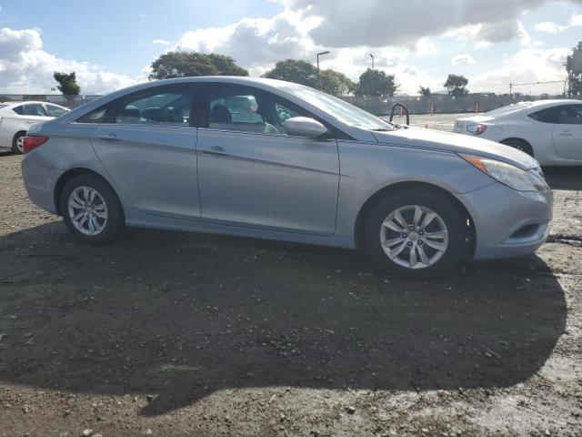 5NPEB4AC1DH509460 - 2013 HYUNDAI SONATA GLS BLUE photo 4