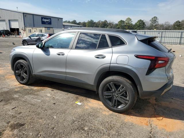 KL77LKE23RC168932 - 2024 CHEVROLET TRAX ACTIV GRAY photo 2