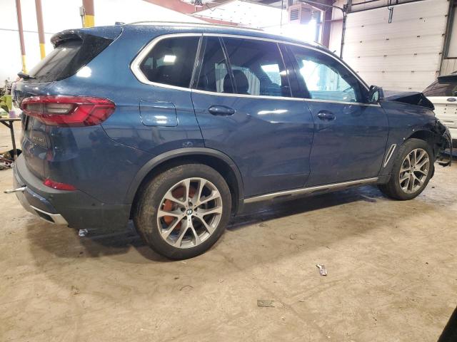 5UXCR6C51KLL04922 - 2019 BMW X5 XDRIVE40I BLUE photo 3