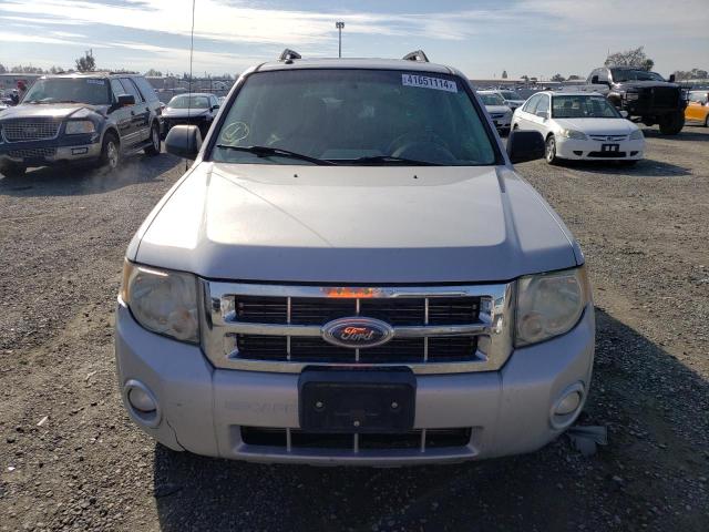 1FMCU93168KD57740 - 2008 FORD ESCAPE XLT SILVER photo 5