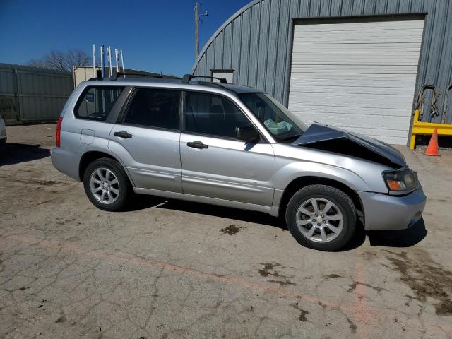JF1SG65615H700158 - 2005 SUBARU FORESTER 2.5XS ვერცხლისფერი ფოტო 4
