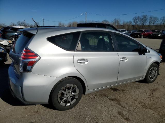 JTDZN3EU8FJ030503 - 2015 TOYOTA PRIUS V SILVER photo 3