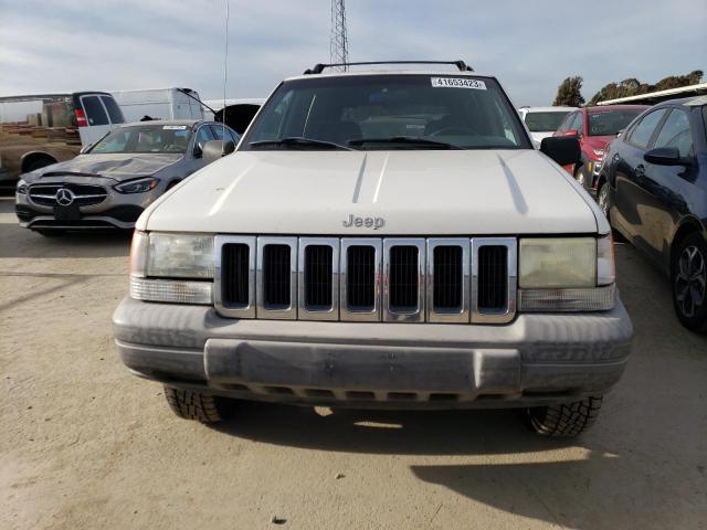 1J4GZ58S9WC366158 - 1998 JEEP GRAND CHER LAREDO WHITE photo 5