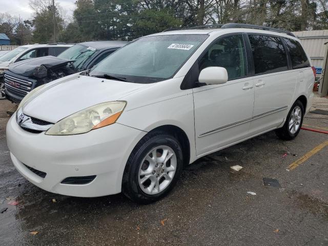 5TDZA22C96S479841 - 2006 TOYOTA SIENNA XLE WHITE photo 1