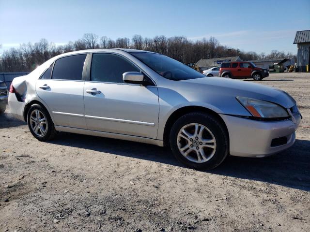 1HGCM55386A005081 - 2006 HONDA ACCORD SE SILVER photo 4