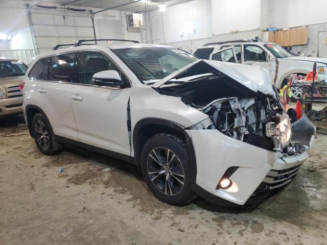 5TDBZRFH0KS714582 - 2019 TOYOTA HIGHLANDER LE WHITE photo 4