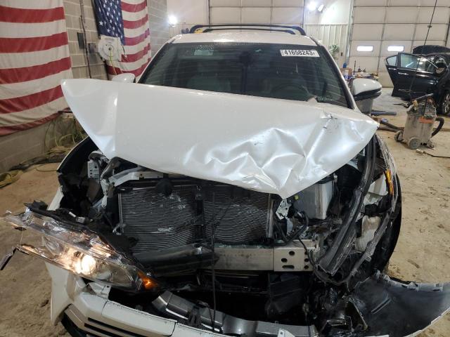 5TDBZRFH0KS714582 - 2019 TOYOTA HIGHLANDER LE WHITE photo 5