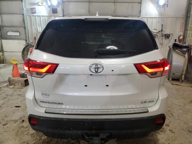 5TDBZRFH0KS714582 - 2019 TOYOTA HIGHLANDER LE WHITE photo 6