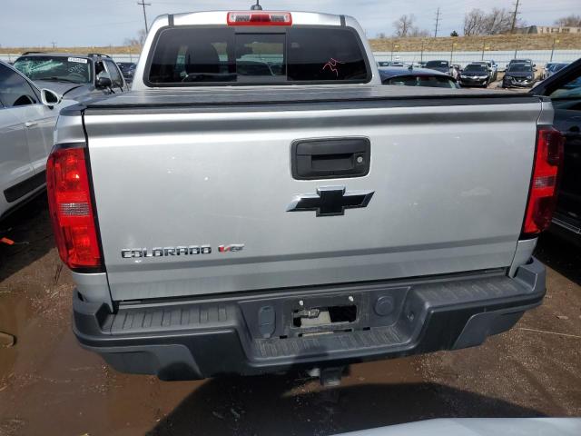 1GCGTEEN5H1254509 - 2017 CHEVROLET COLORADO ZR2 SILVER photo 6