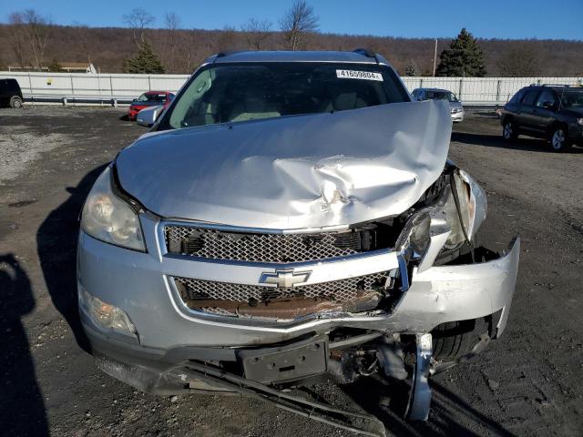 1GNKVLED6CJ108149 - 2012 CHEVROLET TRAVERSE LTZ SILVER photo 5