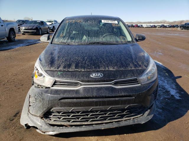 3KPA25AD6ME375160 - 2021 KIA RIO S CHARCOAL photo 5