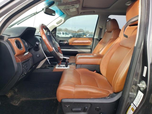 5TFAY5F14EX328076 - 2014 TOYOTA TUNDRA CREWMAX PLATINUM Grau Foto 7