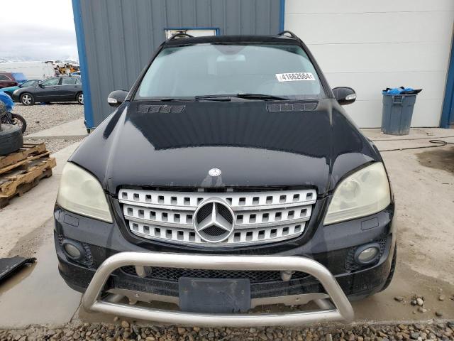 4JGBB75E86A075382 - 2006 MERCEDES-BENZ ML 500 BLACK photo 5