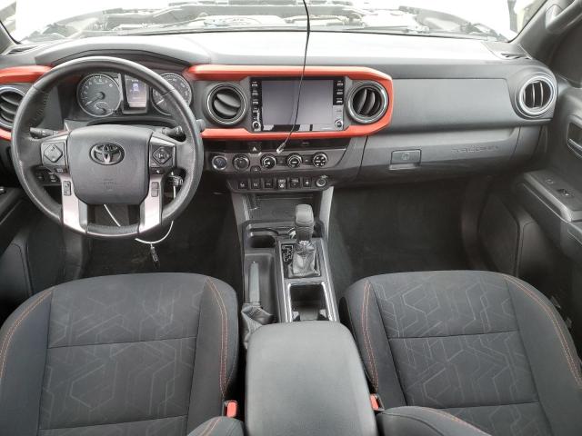 3TMCZ5AN1JM171686 - 2018 TOYOTA TACOMA DOUBLE CAB SILVER photo 8