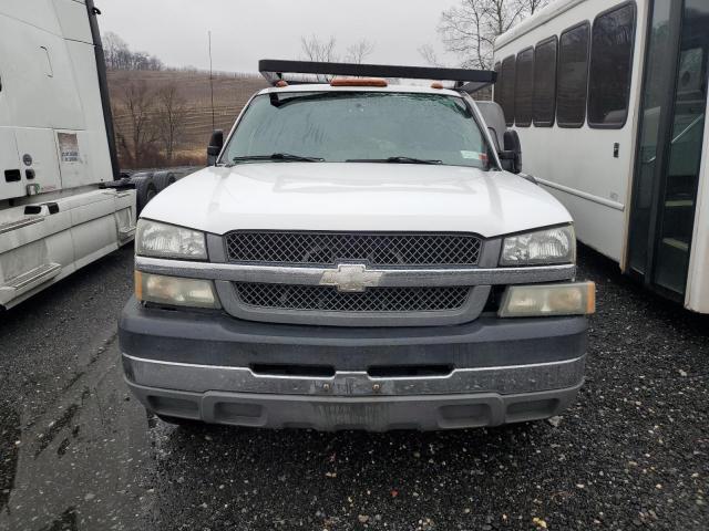 1GBJC34U44E190053 - 2004 CHEVROLET SILVERADO C3500 WHITE photo 5