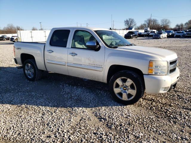 3GCPKTE3XBG153979 - 2011 CHEVROLET SILVERADO K1500 LTZ WHITE photo 4