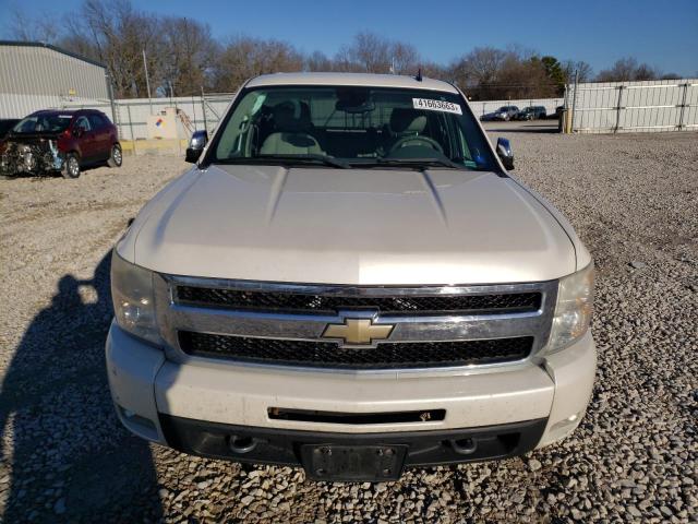 3GCPKTE3XBG153979 - 2011 CHEVROLET SILVERADO K1500 LTZ WHITE photo 5