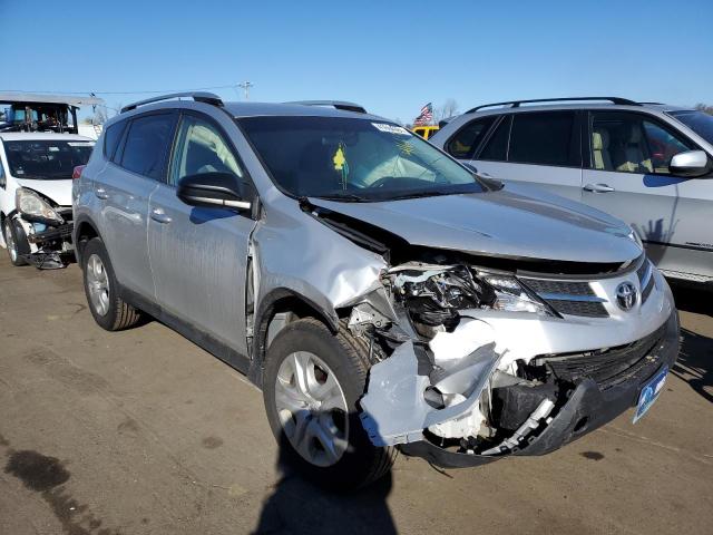 JTMBFREVXFJ046339 - 2015 TOYOTA RAV4 LE SILVER photo 4