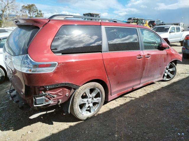 5TDXZ3DC9HS788960 - 2017 TOYOTA SIENNA SE BURGUNDY photo 3