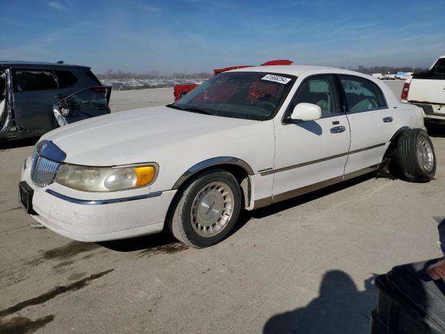 1LNHM81W6XY693950 - 1999 LINCOLN TOWN CAR EXECUTIVE WHITE photo 1