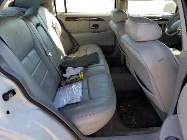 1LNHM81W6XY693950 - 1999 LINCOLN TOWN CAR EXECUTIVE WHITE photo 10