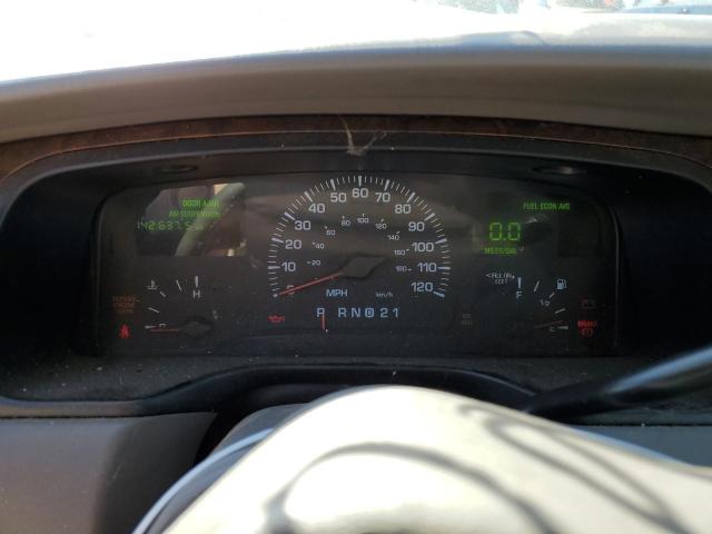 1LNHM81W6XY693950 - 1999 LINCOLN TOWN CAR EXECUTIVE WHITE photo 9