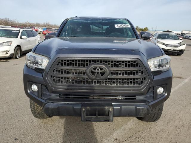 3TMDZ5BNXHM017832 - 2017 TOYOTA TACOMA DOUBLE CAB 灰色 照片 5