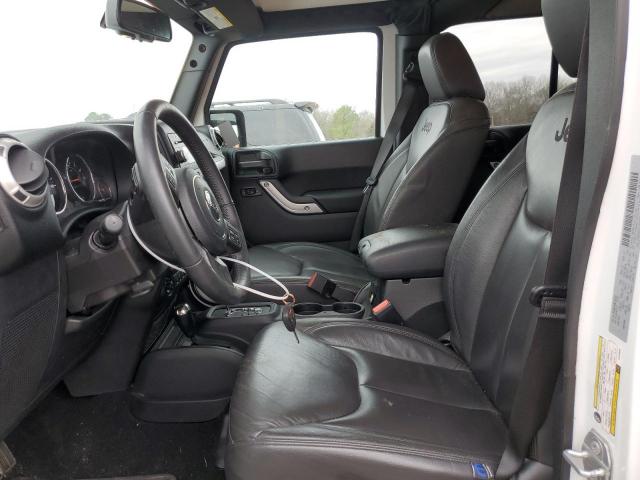 1C4BJWEG4JL910698 - 2018 JEEP WRANGLER U SAHARA WHITE photo 7