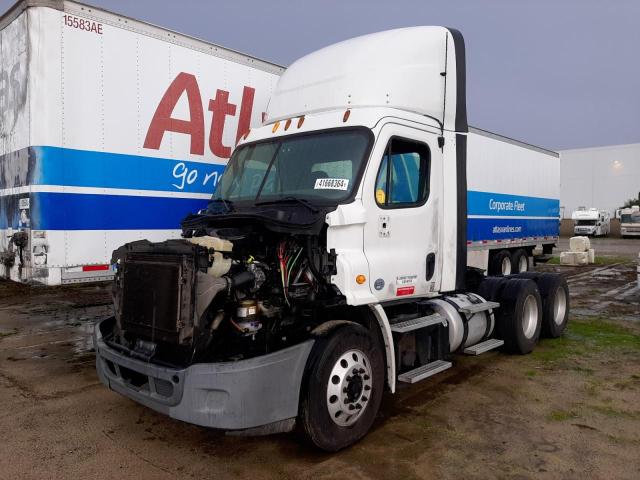 1FUJGBDV1ELFP9213 - 2014 FREIGHTLINER CASCADIA 1 WHITE photo 2